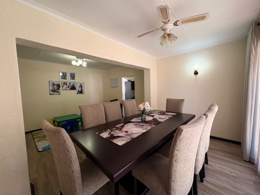 4 Bedroom Property for Sale in Wilkoppies North West